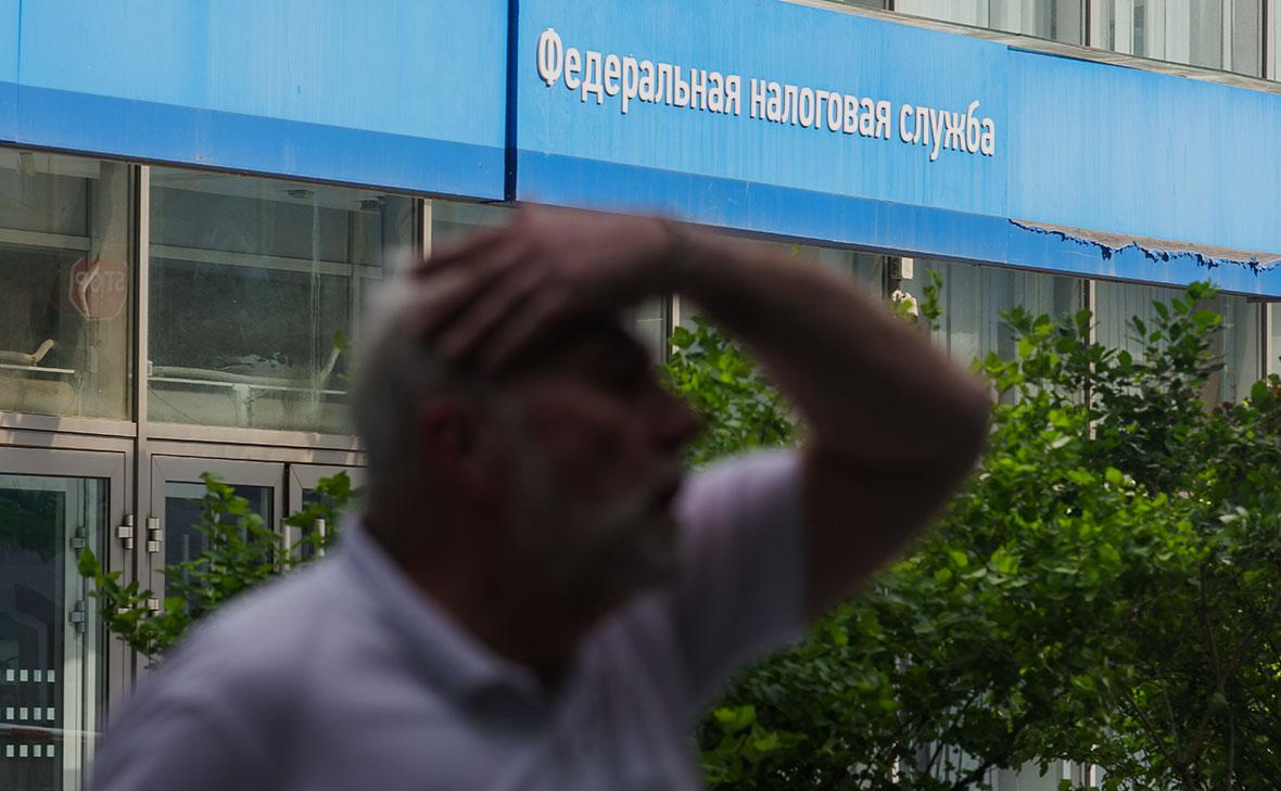 Сотни клиентов сети «бумажного НДС» вызваны в налоговую