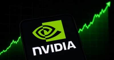 Nvidia на пике: Разрешение на продажи чипов H200 в Китай