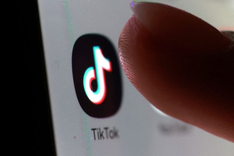 TikTok оспаривает статус «вратаря» в ЕС: почему это важно и как это повлияет на пользователей и бизнес