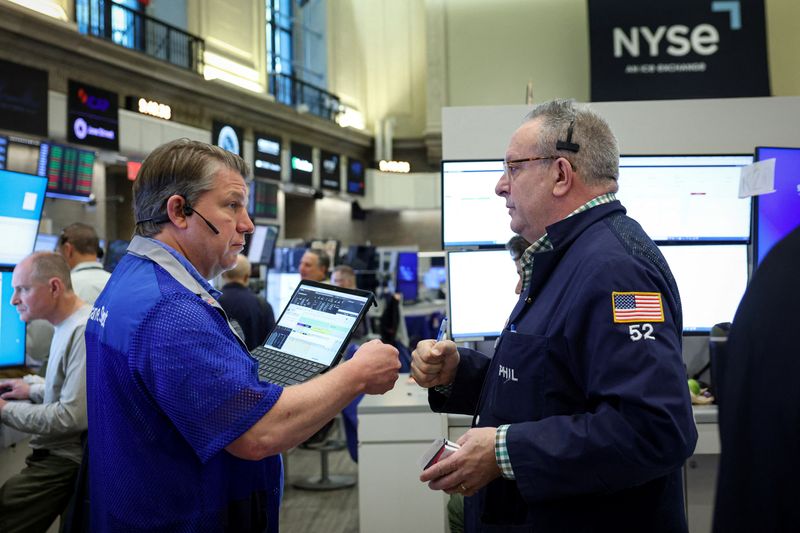 US‑Iran talks stall: stocks fall, oil prices wobble, crypto slides