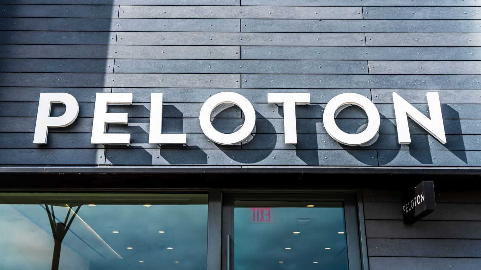 Barchart прогнозирует рост акций Peloton после сильного квартала – ключевые уровни и риски