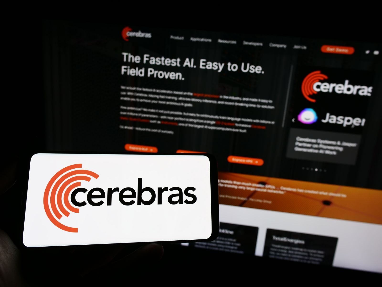 Акции Cerebras взорвались на IPO: что нужно знать инвесторам