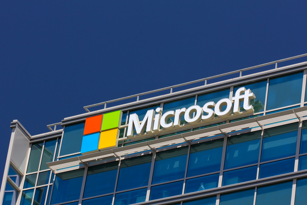 Microsoft: стоит ли инвестировать в акции компании в 2023 году?