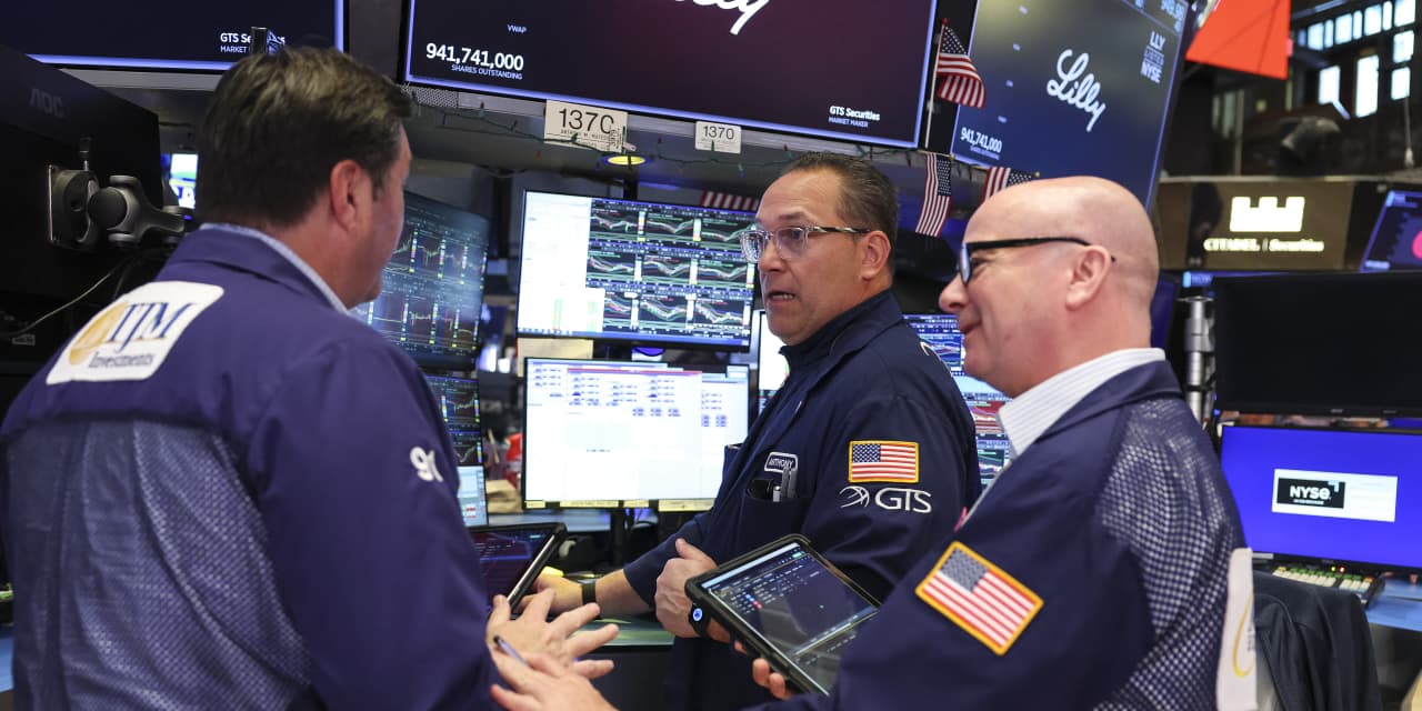 Давление на акции из-за роста доходностей облигаций: что делать инвесторам?