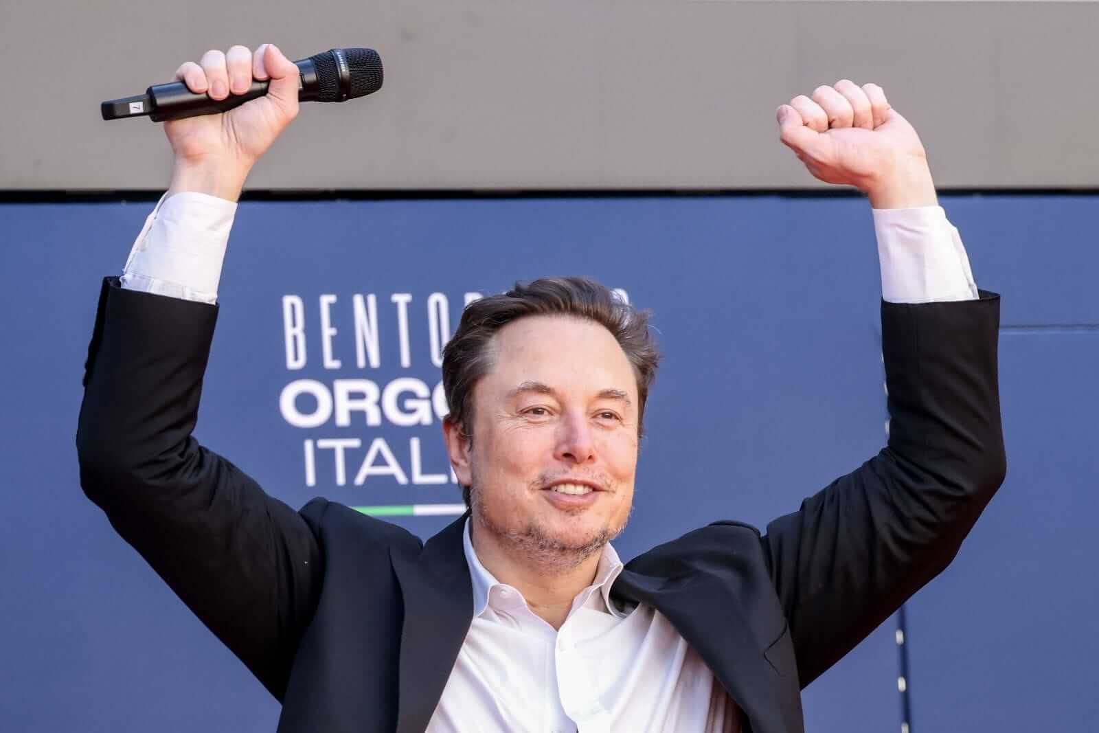 Пол Тюдор Джонс увеличивает долю в TSLA: что это значит для инвесторов?