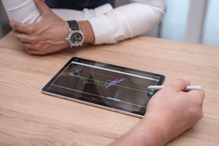 Почему Rezolve AI (RZLV) выделяется после скачка доходов