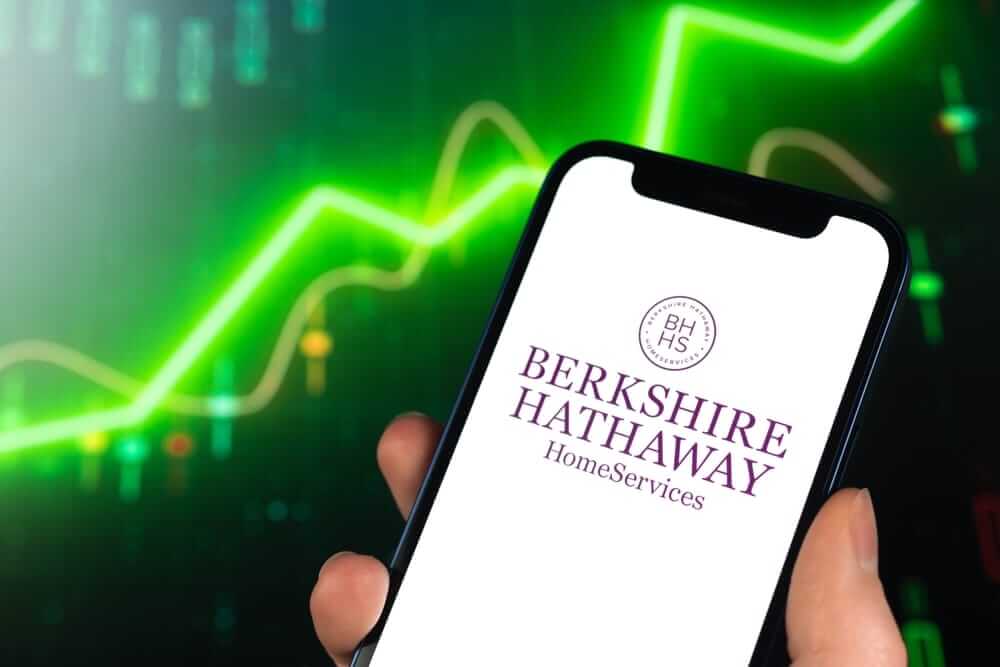 Berkshire Hathaway Продала 5 Акций: Новая Эпоха Абеля