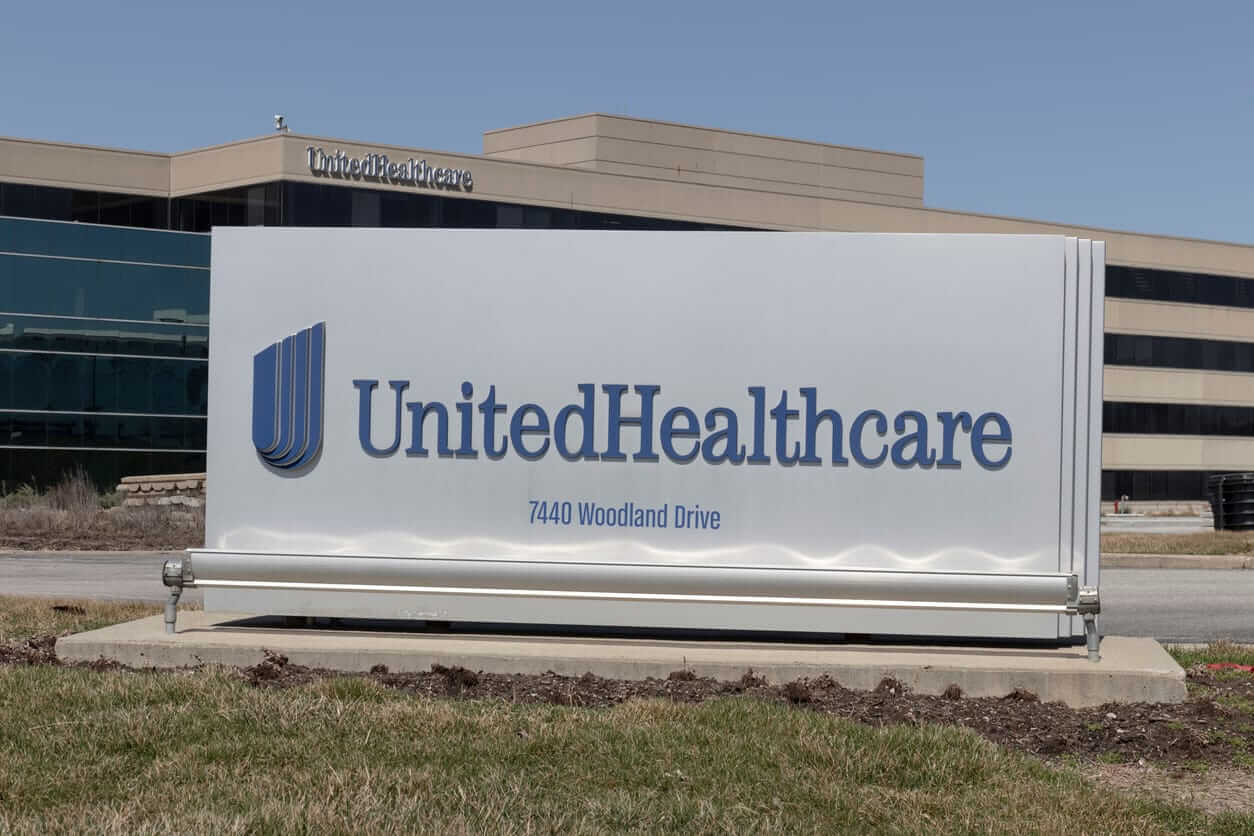 Грег Абель распродает акции UnitedHealth: что это значит для инвесторов?