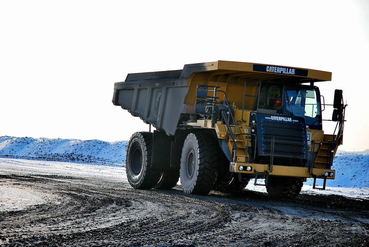 Evercore Поднимает Прогноз по Caterpillar: Новая Целевая Цена и Перспективы