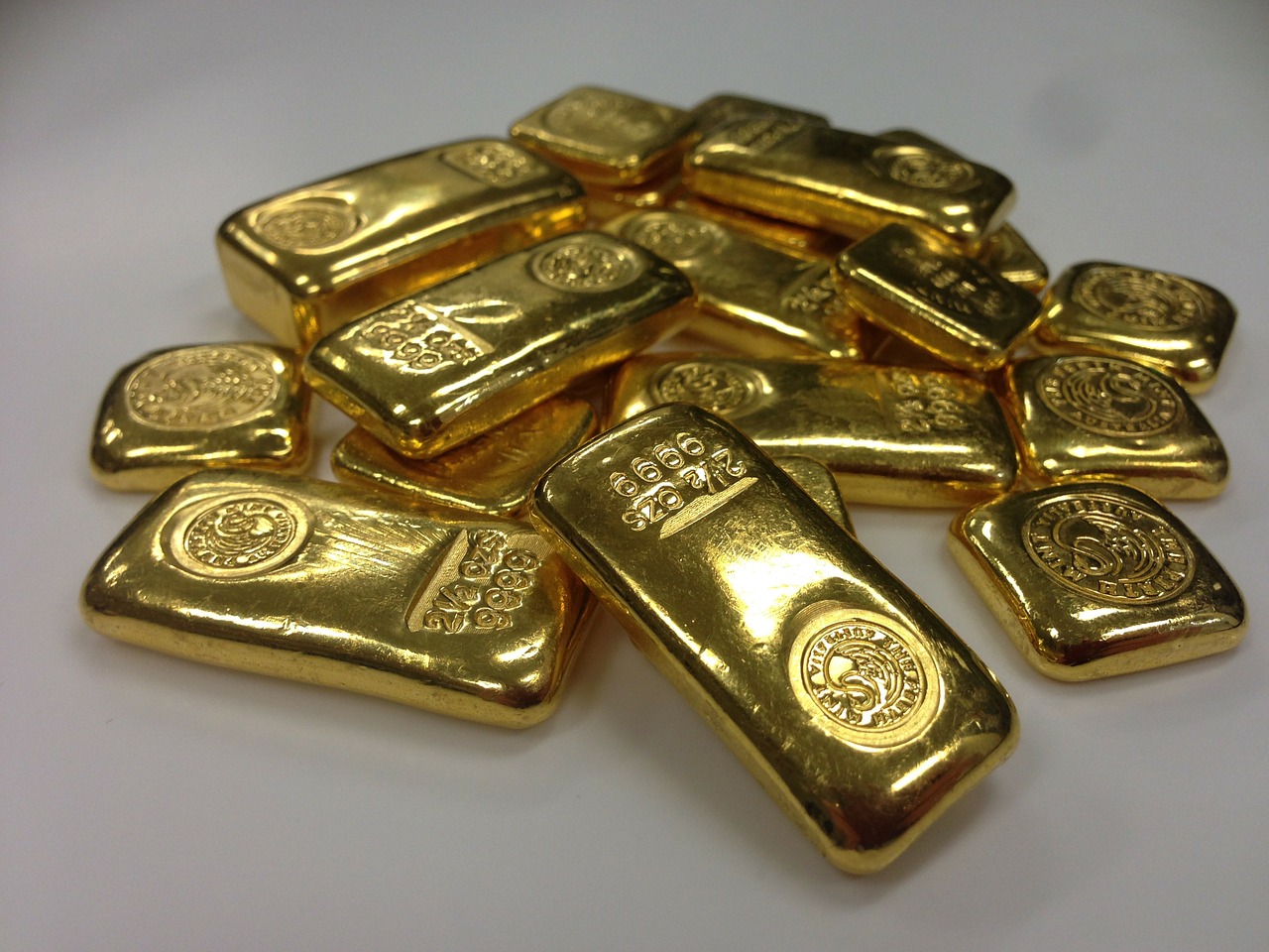 B2Gold Продает Долю в Fingold Ventures: Что Это Значит для Инвесторов?