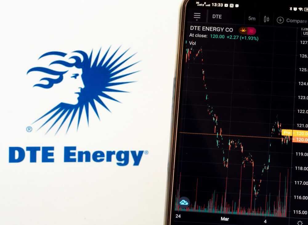 Оптимизм и пессимизм уолл-стрит: акции DTE Energy под прицелом