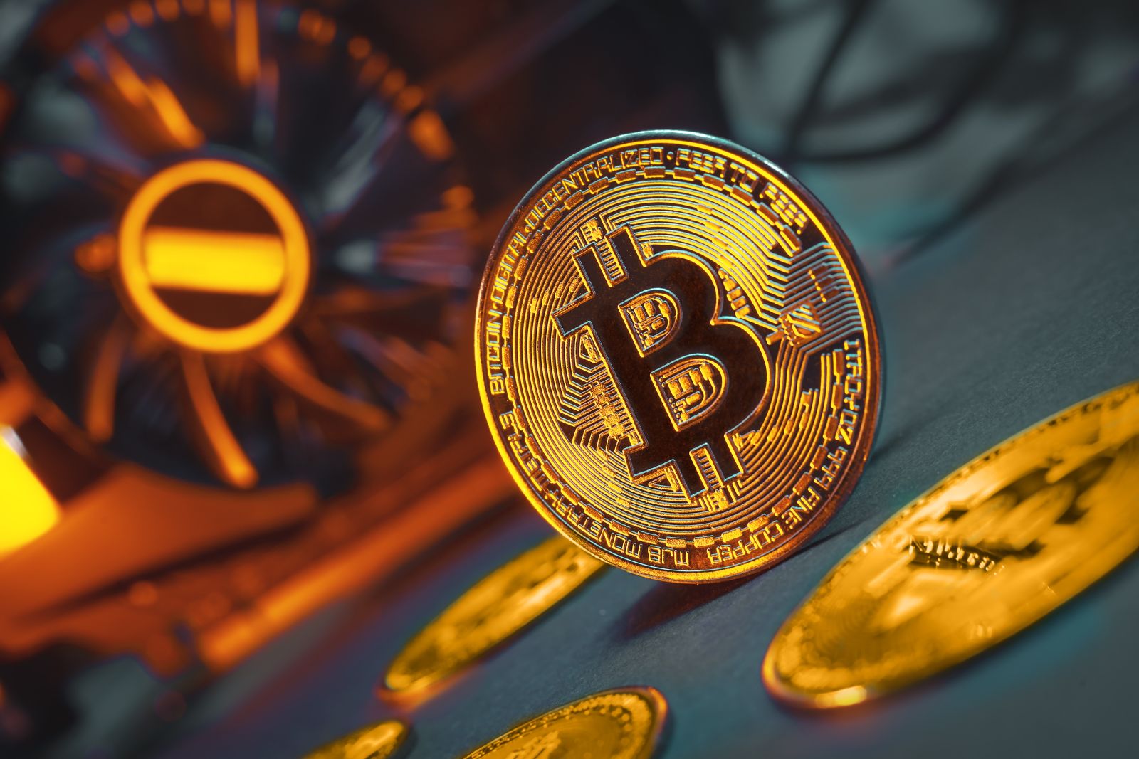 Майкл Сэйлор снова нарастил биткойны: что это значит для инвесторов?