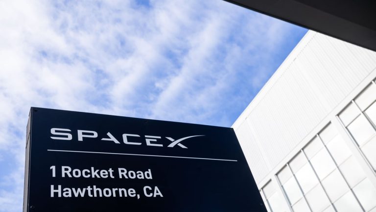 Разбор структуры lock-up SpaceX: что нужно знать инвесторам