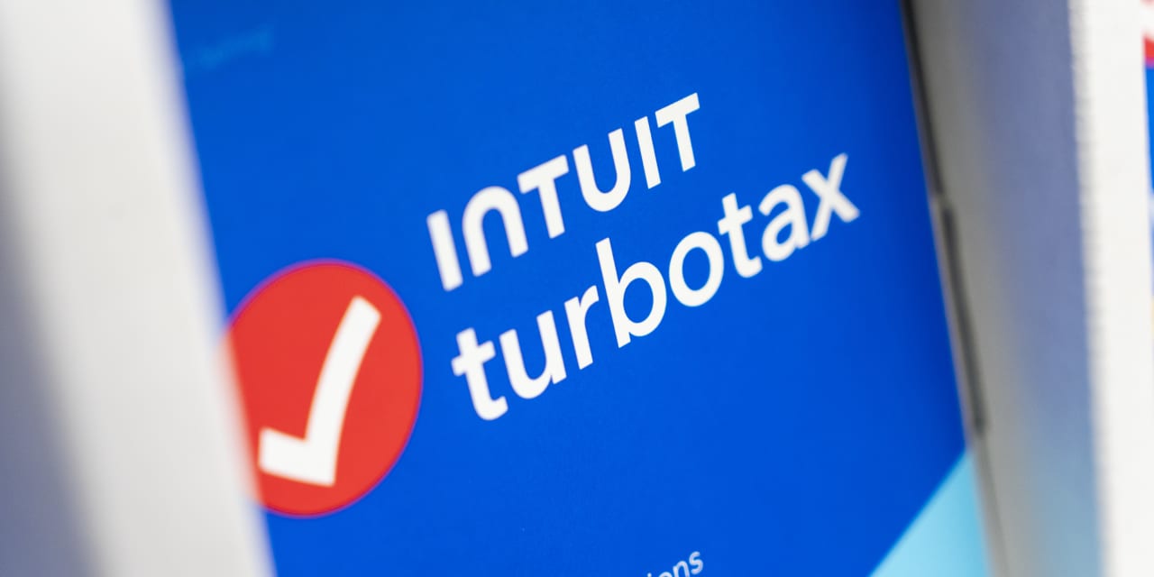 Акции Intuit падают после отчета о доходах: причины и последствия