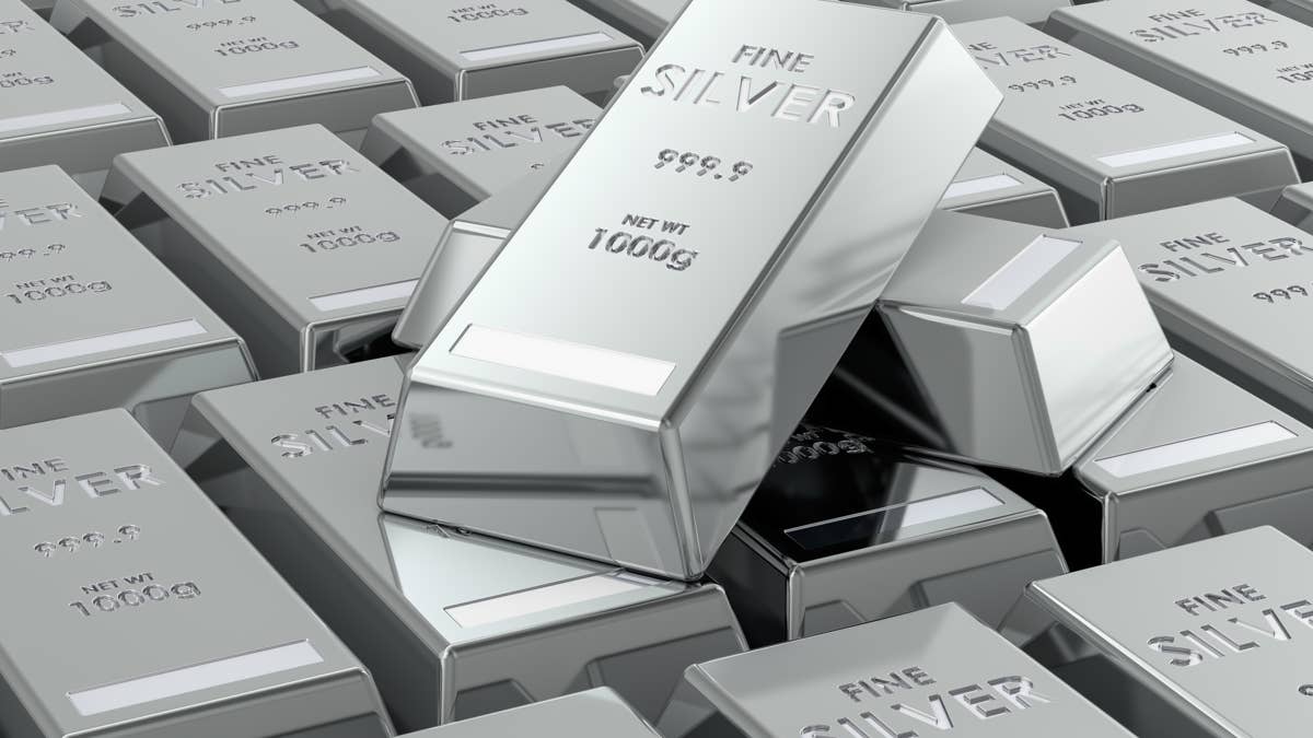 UBS пересматривает прогноз на серебро: что это значит для инвесторов?