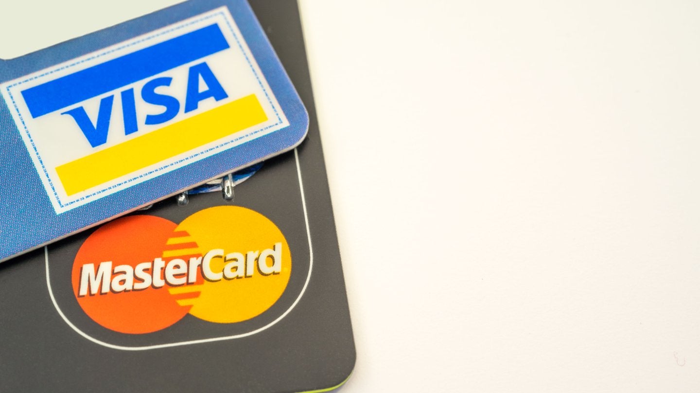 Новые правила отчетности Mastercard и Visa в Великобритании