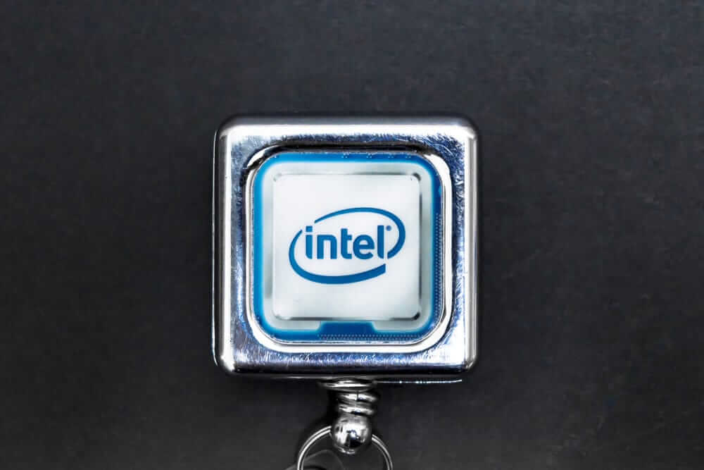 5 причин падения Intel на рынке процессоров