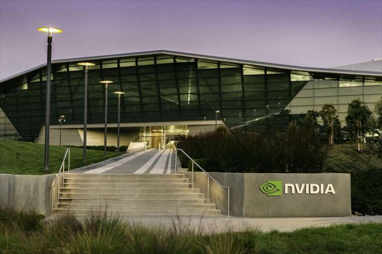 25% рост выручки NVIDIA на фоне спроса на ИИ