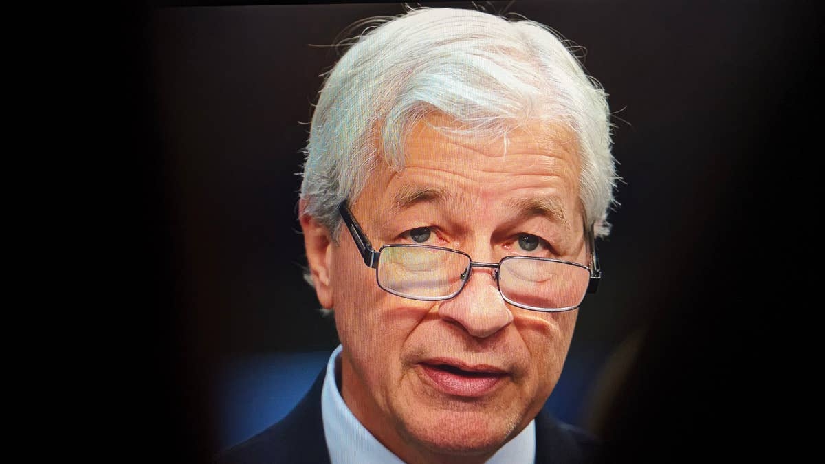 15% падение прибыли JPMorgan: что дальше?
