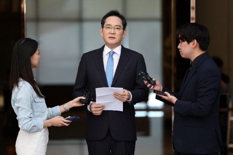 Переговоры Samsung Electronics и профсоюза: что ждать работникам и инвесторам