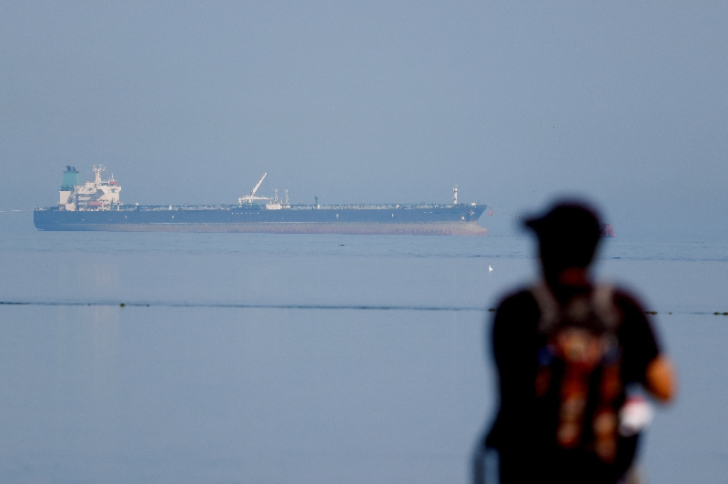 Минфин США отменяет освобождение от санкций для нефти
